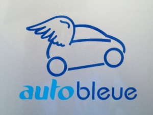 auto bleue logo