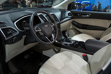 suv edge interieur