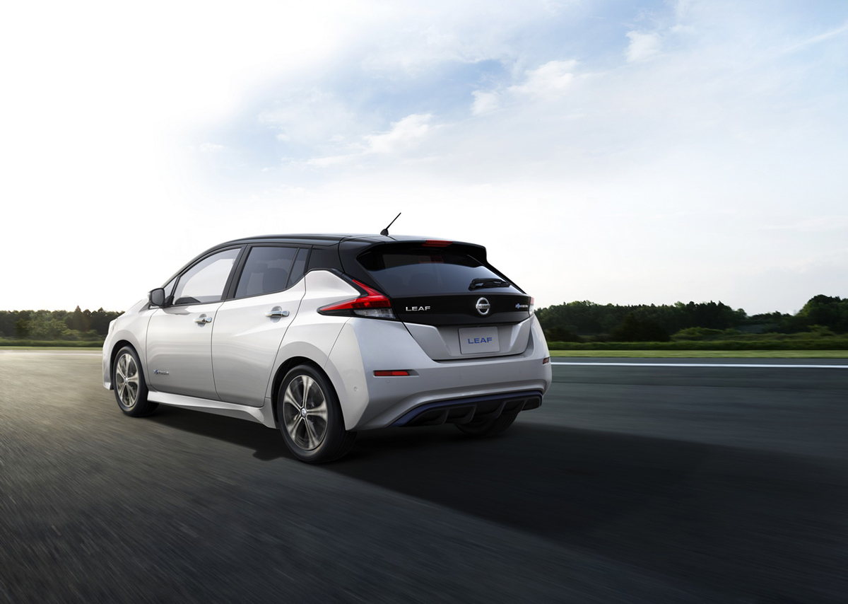 nissan leaf 2