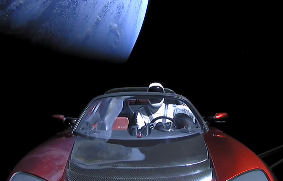 spacex voiture