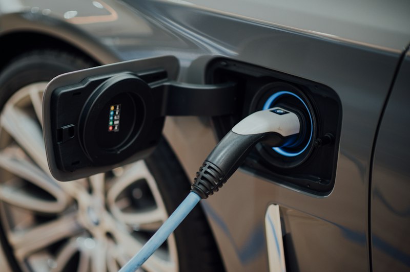 voiture electrique recharge aide
