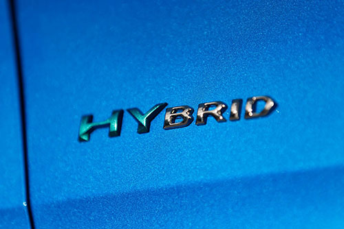 quelle voiture hybride d'occasion choisir