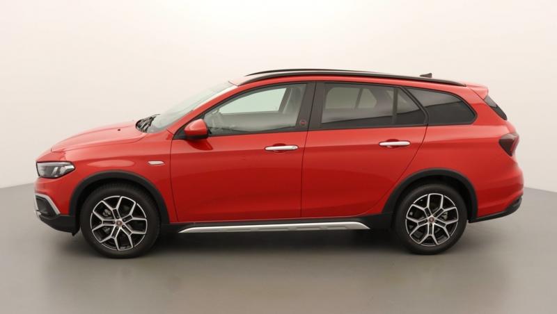 fiat tipo cross red hybrid photo 4