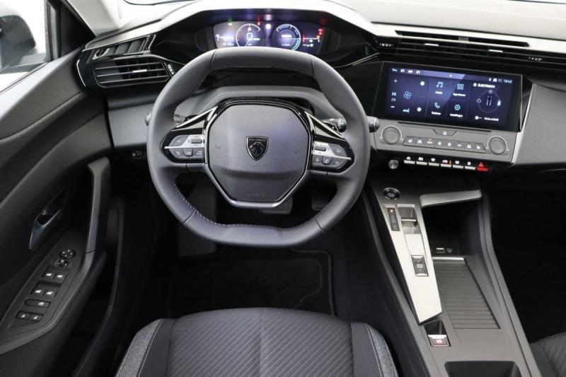 peugeot 308 active pack 1.6 plug-in hybrid 180 hp e-eat8 photo 5