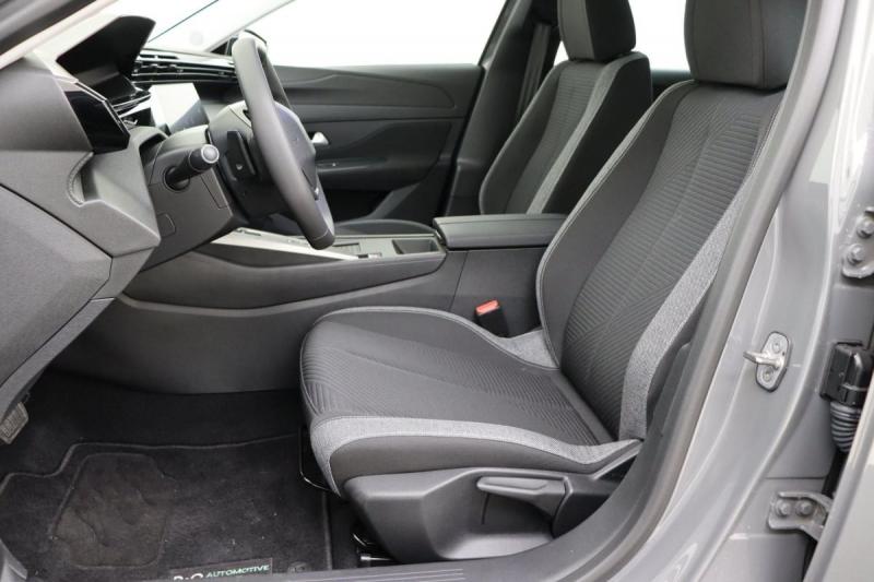 peugeot 308 active pack 1.6 plug-in hybrid 180 hp e-eat8 photo 6