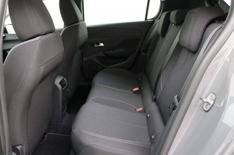 peugeot 308 active pack 1.6 plug-in hybrid 180 hp e-eat8 photo 7