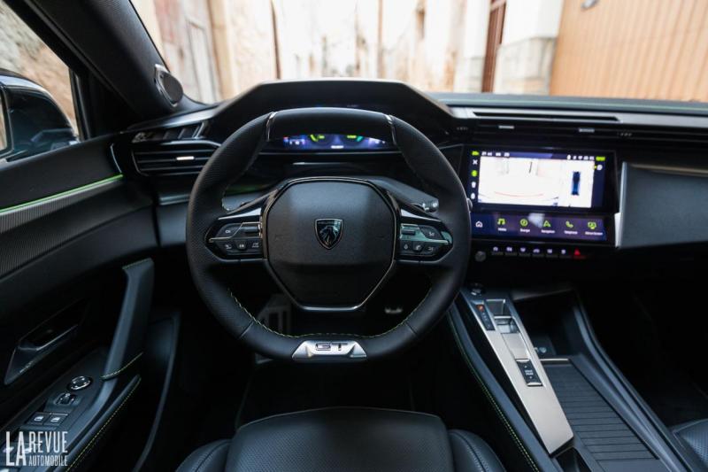 peugeot 408 gt plug-in hybrid 225 edcs7 photo 4