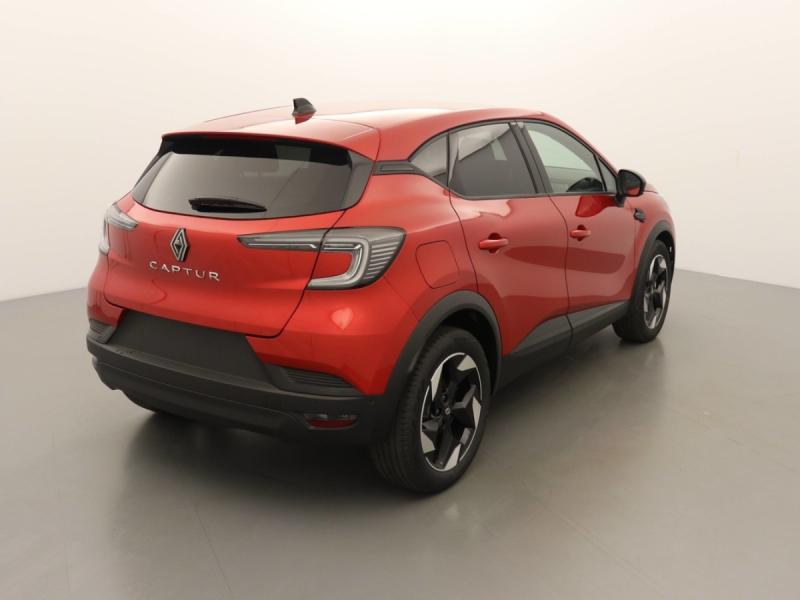 renault captur techno tce photo 2