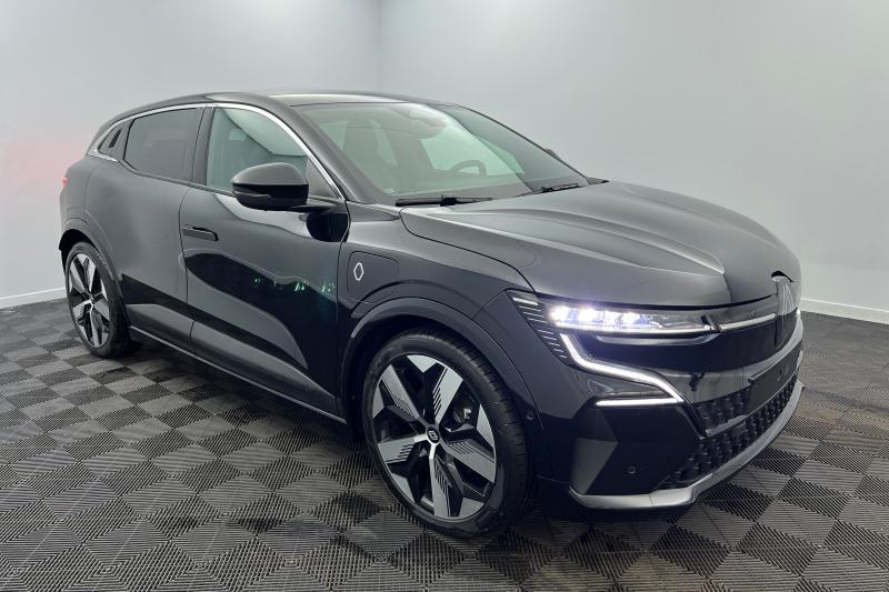 renault mgane e-tech lectrique 220 ch autonomie confort techno noir etoil avec 4000 d'quipements inclus photo 3