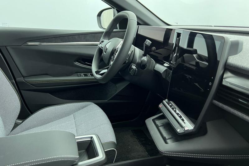 renault mgane e-tech lectrique 220 ch autonomie confort techno noir etoil avec 4000 d'quipements inclus photo 6