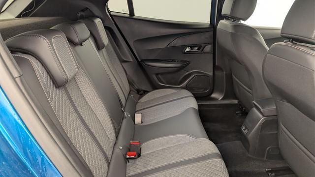 peugeot 2008 100 s&s bvm6 allure photo 10