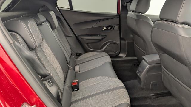 peugeot 2008 puretech 100 s&s bvm6 allure photo 10