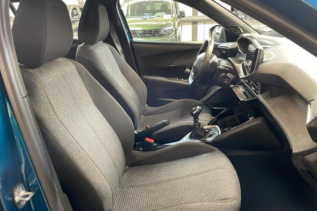 peugeot 2008 100 s&s bvm6 style photo 9