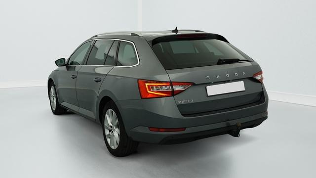skoda superb combi 2.0 tdi 150 scr dsg7 business photo 5