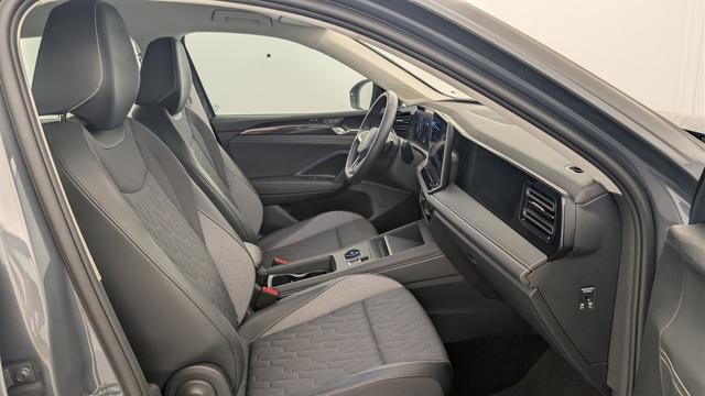 volkswagen tiguan 1.5 etsi 150ch dsg7 life plus photo 9